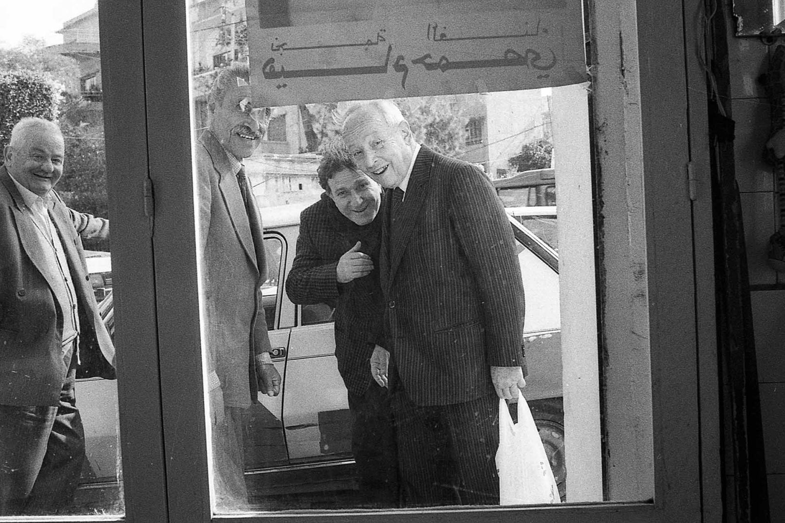 hany-tamba-barber-shop-beirut-smiles-photo