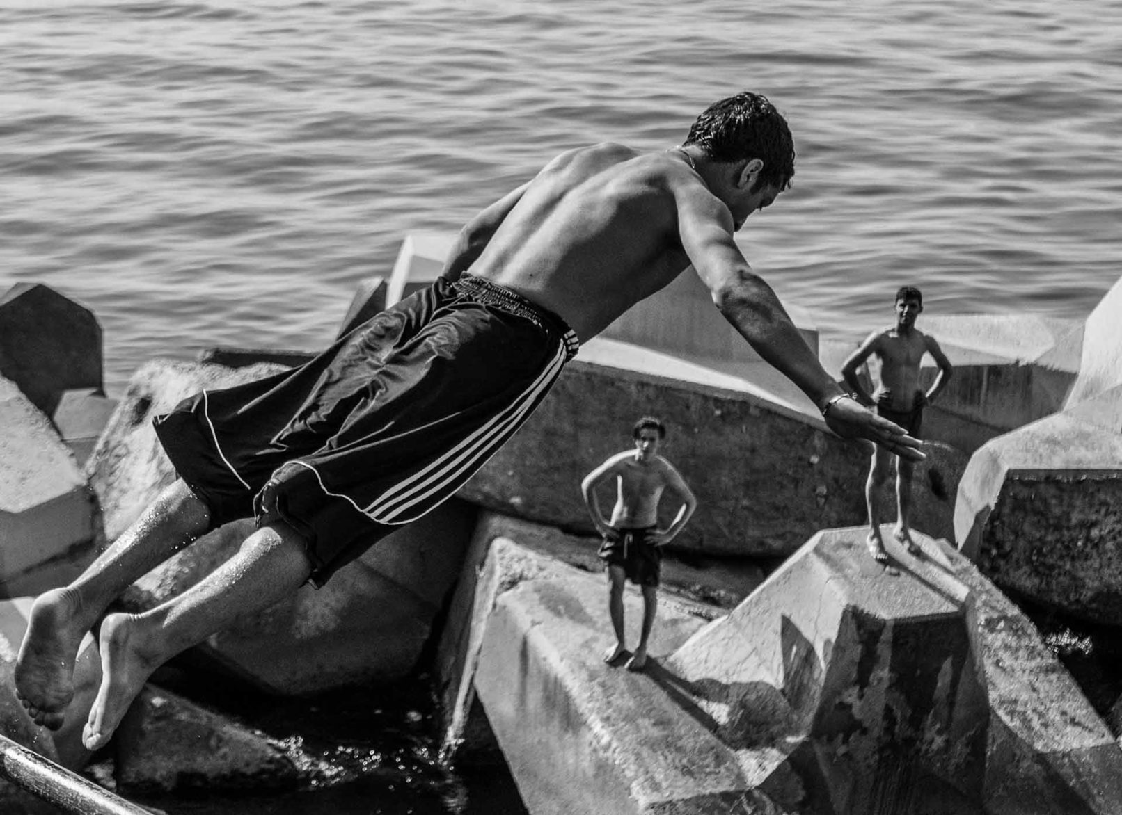 any-tamba-beckoning-sea