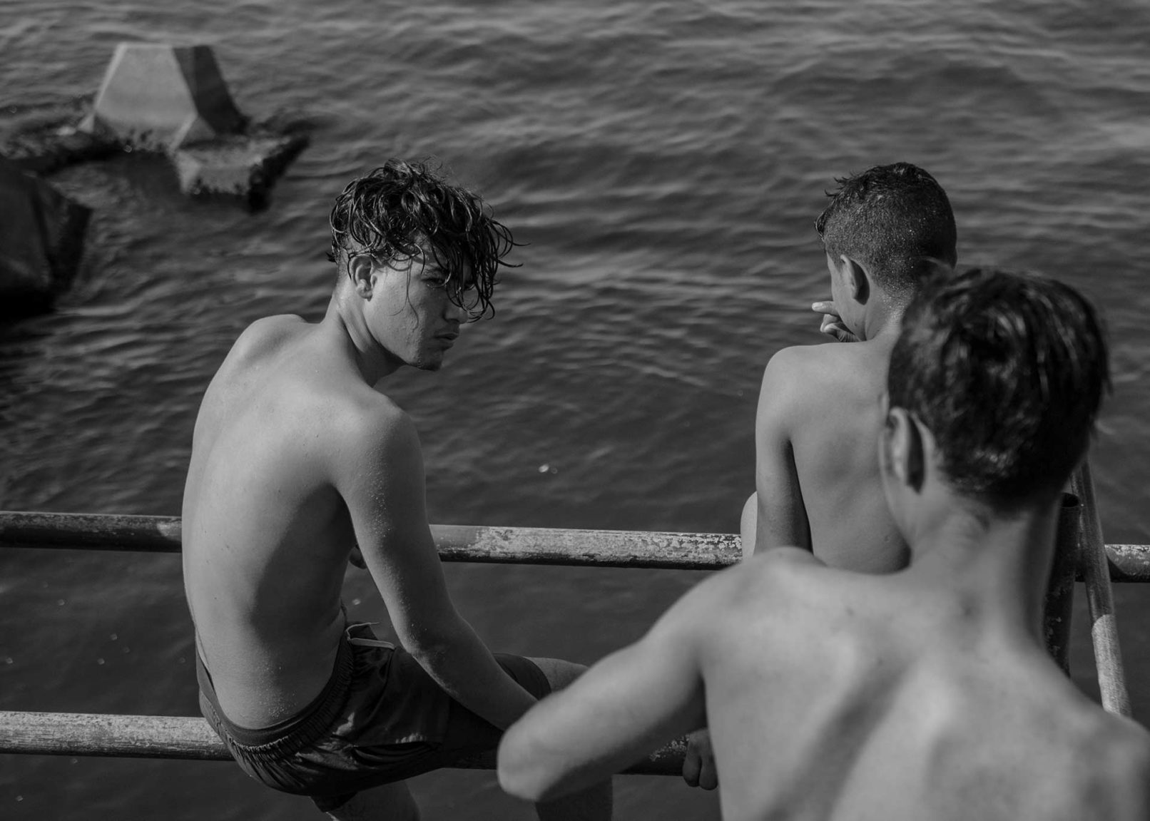 hany-tamba-beirut-beckoning-sea-photography